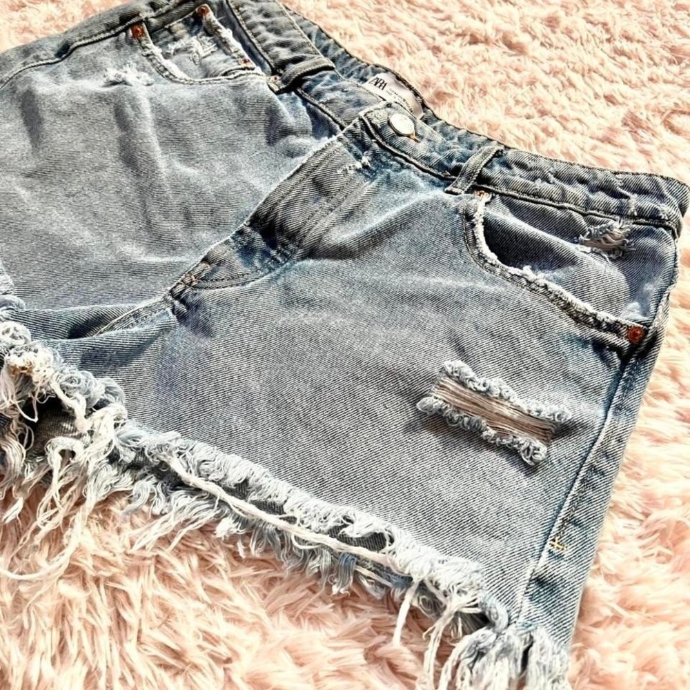 Zara Distressed Raw High Rise Button Fly Denim Shorts Womens 12 Indie Cowgirl - Picture 3 of 7